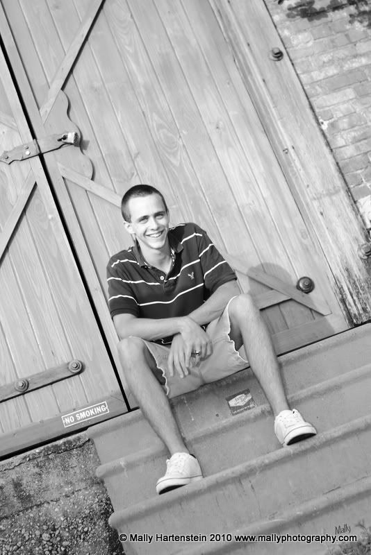 Pensacola senior Portrait photographer,Gulf Breeze High School,Pensacola beach,Senior Portraits,Navarre High