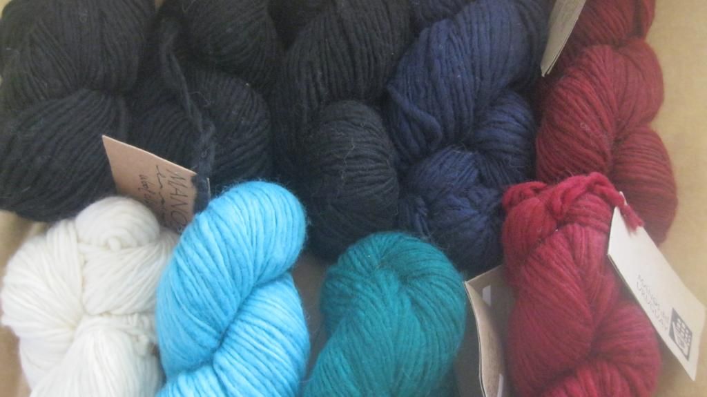 9 skeins Manos Wool 9 skeins Manos Wool