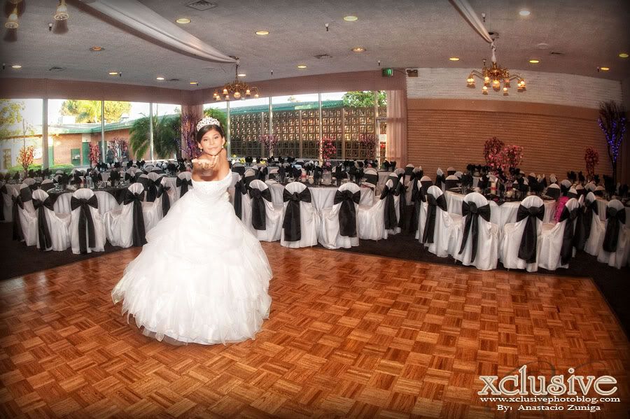 Quinceanera Photographer in La Puente, South Gate, Los Angeles, Covina