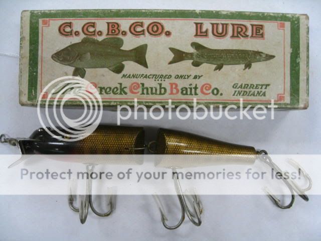 Vintage Swivel Fishing Lure with Box