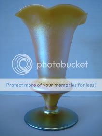 Quezal Glass Pedestal Gold Iridescent vase